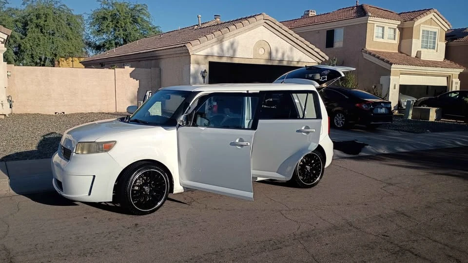 2008 Scion xB - Image 5 of 20