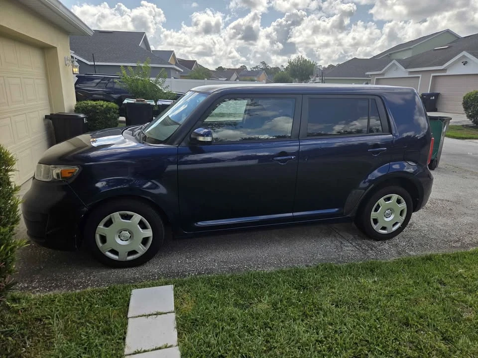 2008 Scion xB - Image 5 of 11