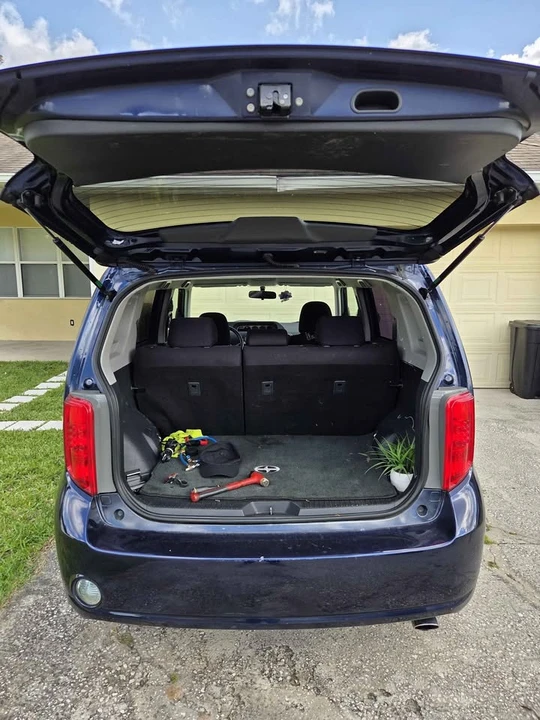 2008 Scion xB - Image 6 of 11