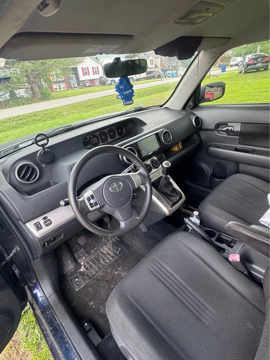 2008 Scion xB - Image 5 of 7