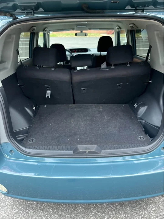 2008 Scion xB - Image 9 of 13