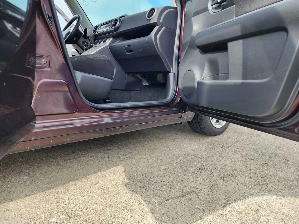 2008 Scion xB - Image 7 of 13