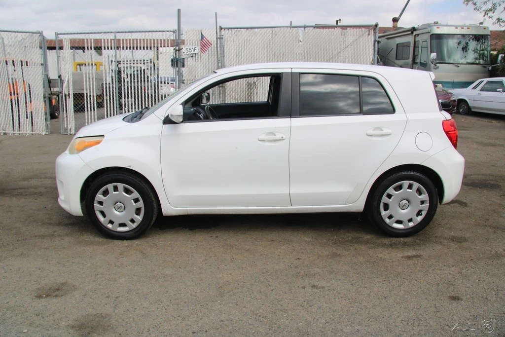 2008 Scion xD - Image 3 of 21