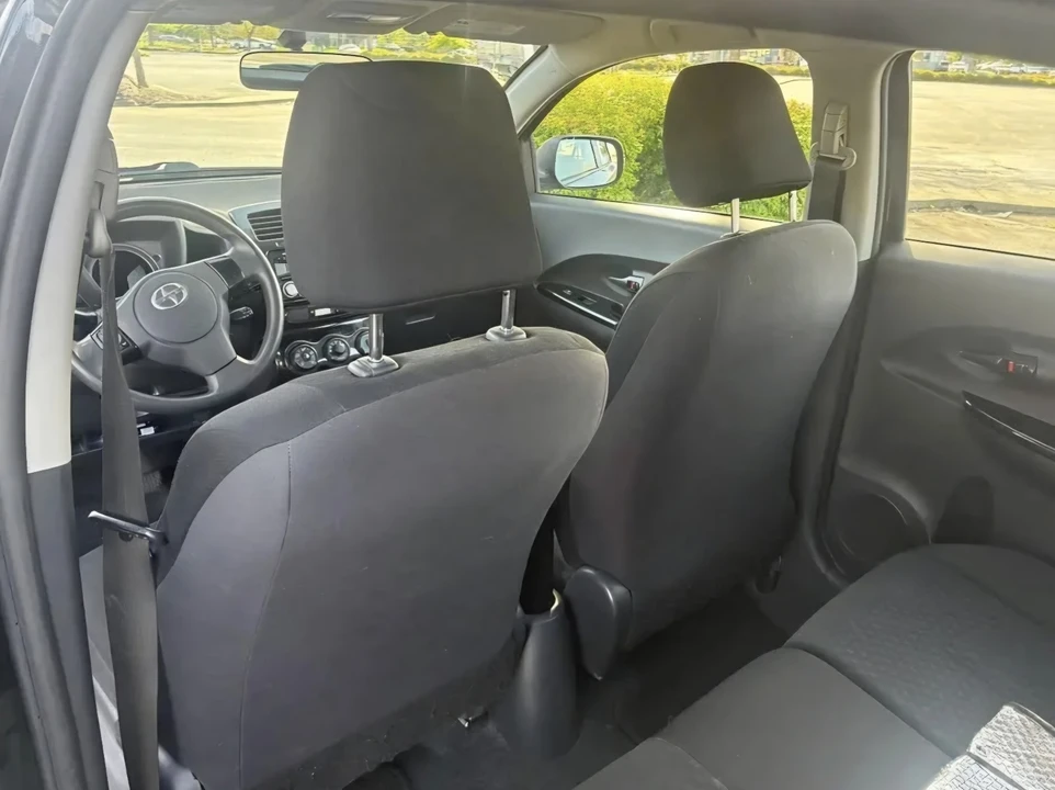 2008 Scion xD - Image 7 of 10