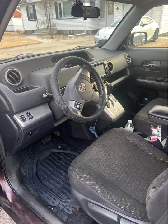 2008 Scion xB - Image 4 of 6