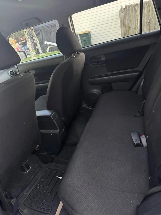 2008 Scion xB - Image 4 of 6