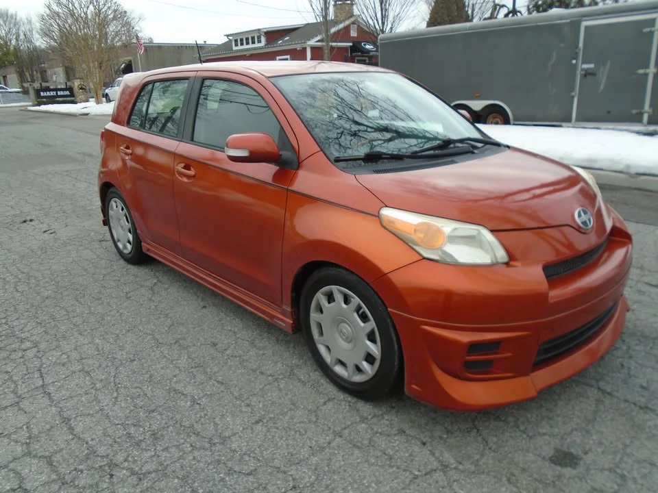 2008 Scion xB - Image 8 of 18