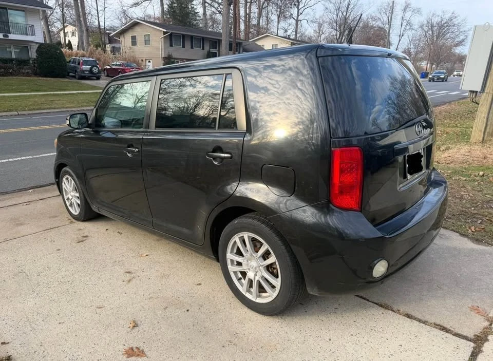 2008 Scion xB - Image 2 of 8