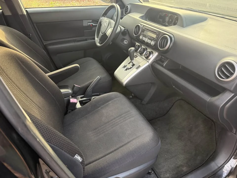 2008 Scion xB - Image 5 of 8