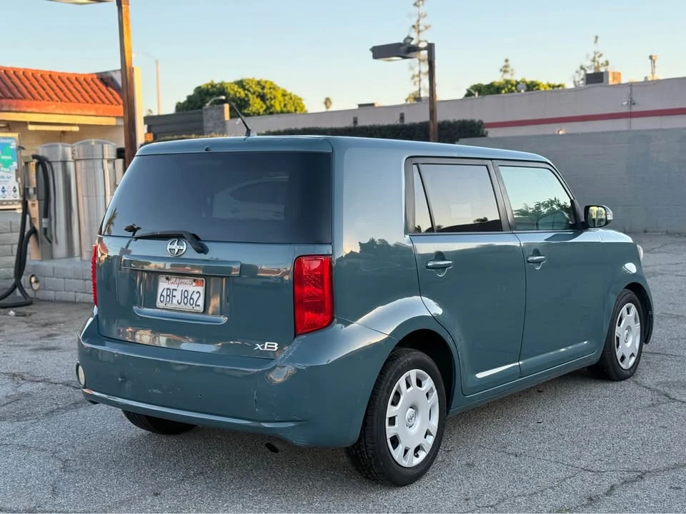 2008 Scion xB - Image 3 of 10