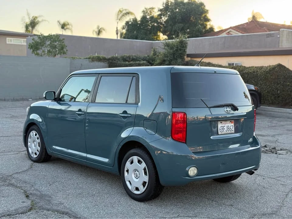 2008 Scion xB - Image 4 of 10