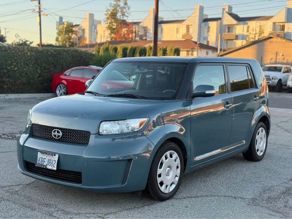 2008 Scion xB - Image 5 of 10