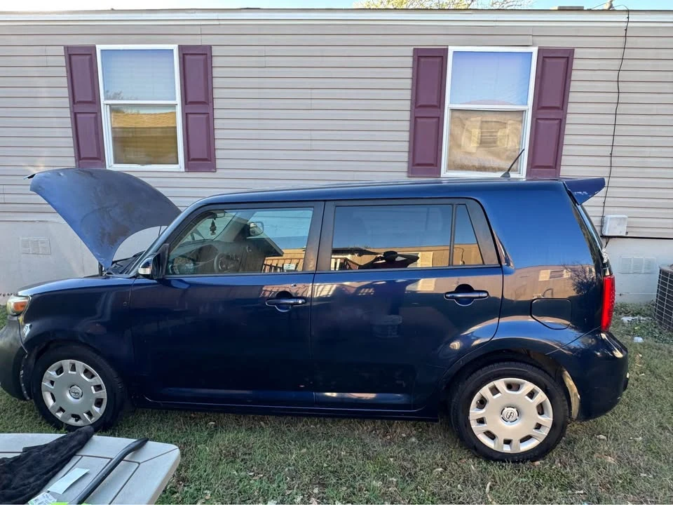 2008 Scion xB - Image 3 of 11