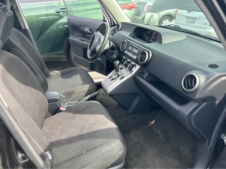 2008 Scion xB - Image 6 of 17