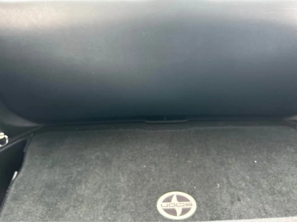 2008 Scion xB - Image 10 of 17