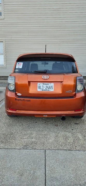 2008 Scion xD - Image 2 of 15