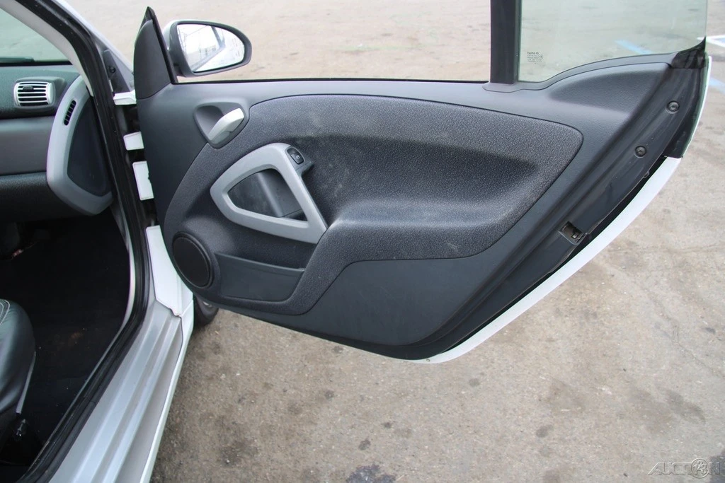 2008 Smart Fortwo 2nd Gen - Image 19 of 21