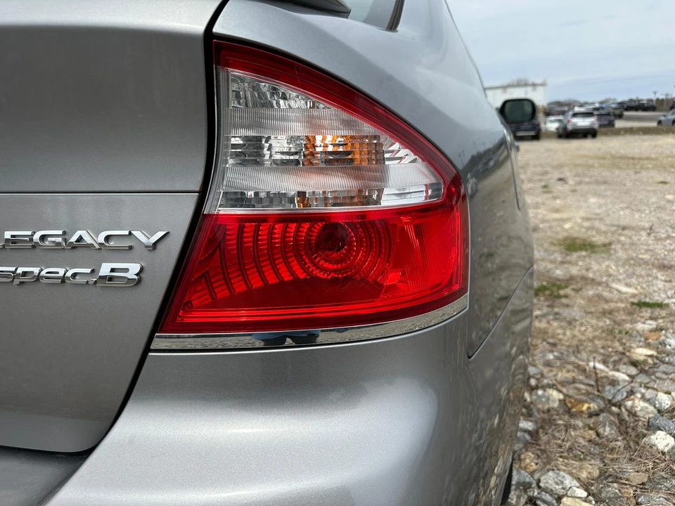 2008 Subaru Legacy 4th Gen - Image 25 of 31