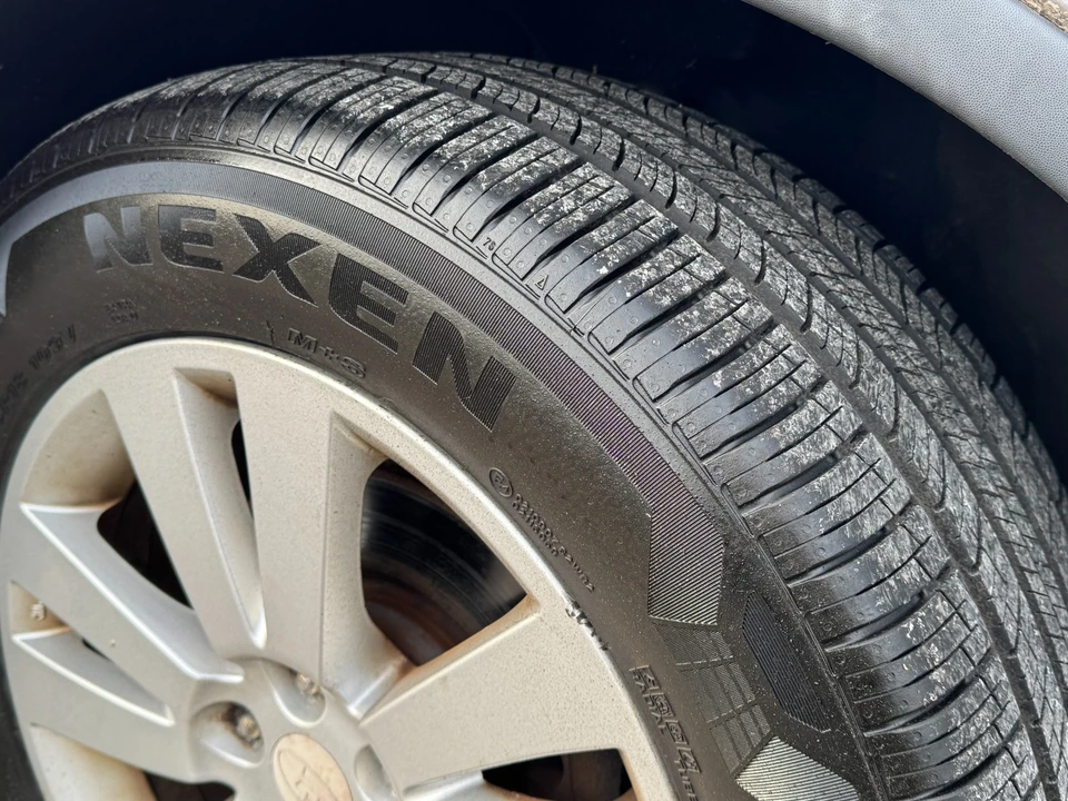 2008 Subaru - Image 9 of 20