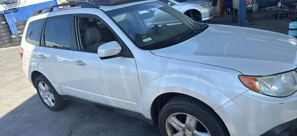 2008 Subaru Forester 2nd Gen - Image 2 of 3