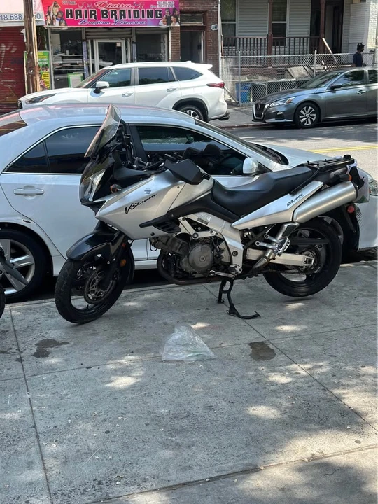 2008 Suzuki - Image 6 of 6