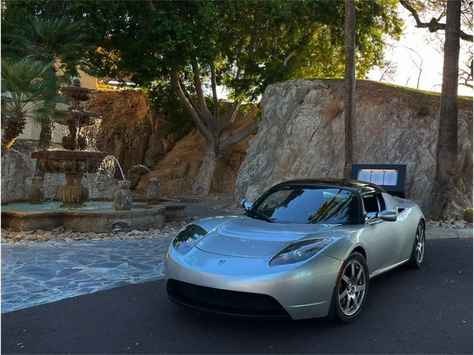 2008 Tesla Roadster - Image 3 of 31