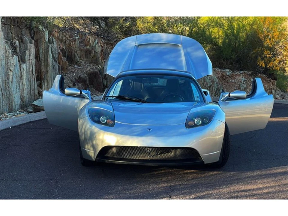 2008 Tesla Roadster - Image 19 of 31