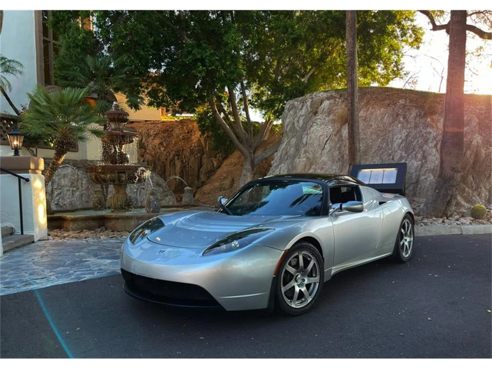 2008 Tesla Roadster - Image 2 of 31