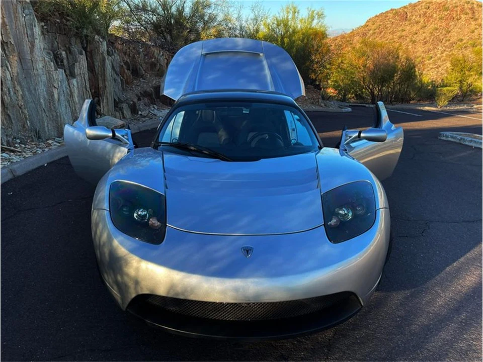 2008 Tesla Roadster - Image 20 of 31