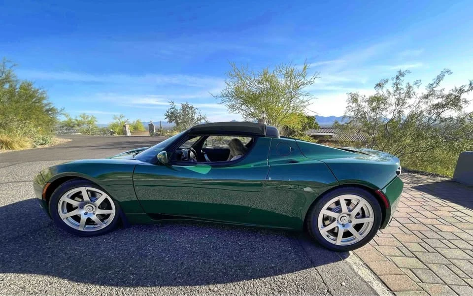 2008 Tesla Roadster - Image 2 of 18