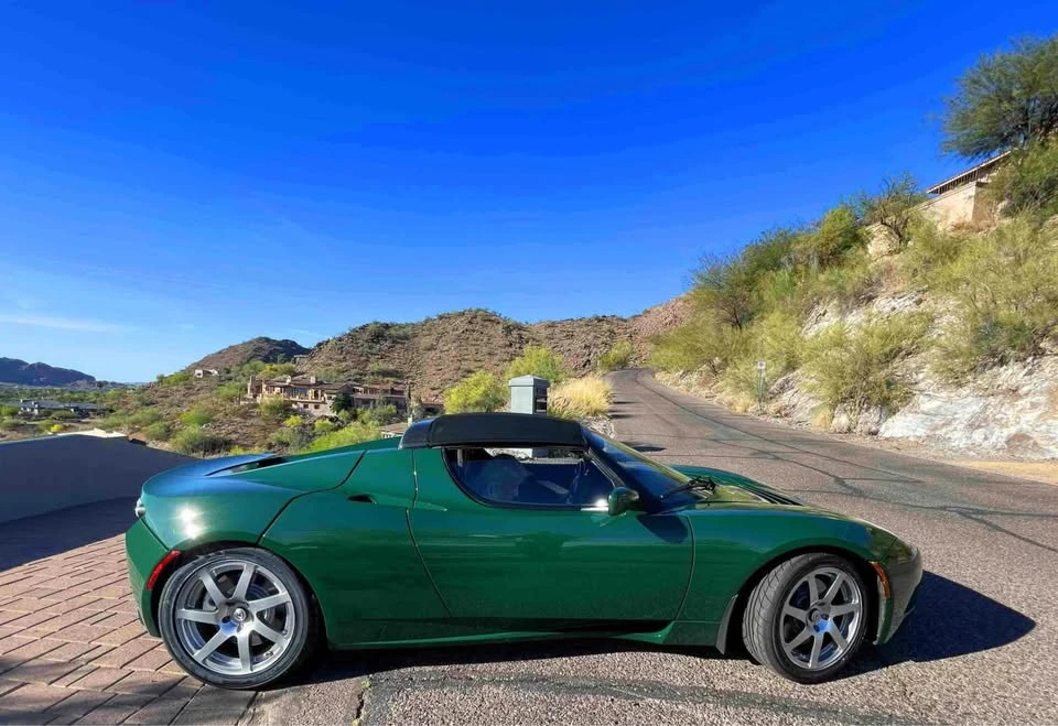 2008 Tesla Roadster - Image 9 of 18
