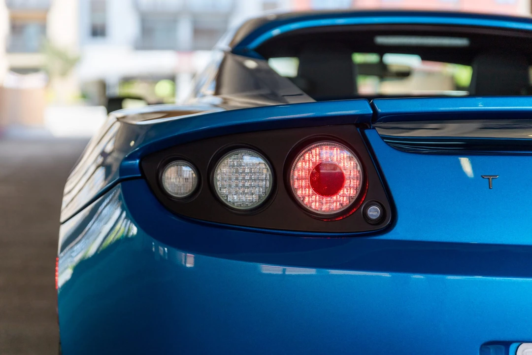 2008 Tesla Roadster - Image 31 of 31