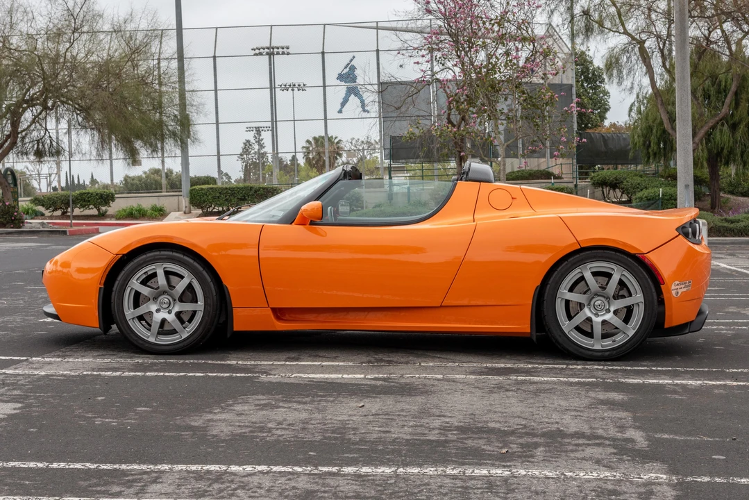 2008 Tesla Roadster - Image 10 of 31