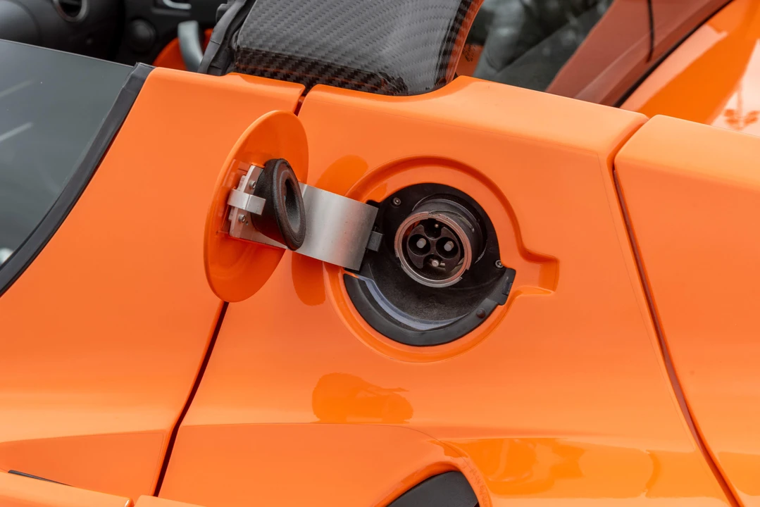 2008 Tesla Roadster - Image 21 of 31