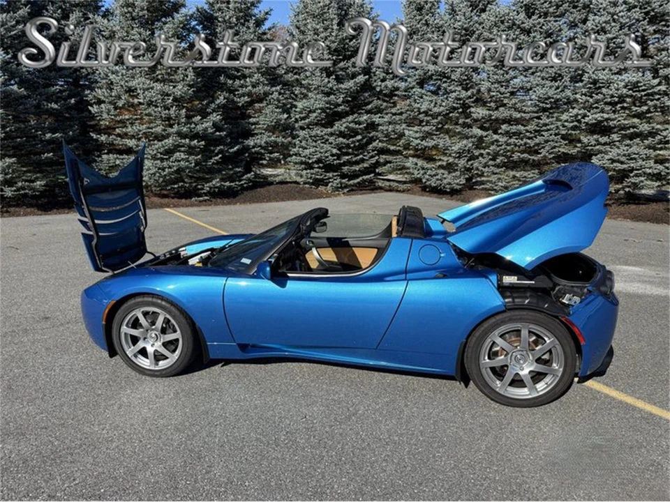 2008 Tesla Roadster - Image 28 of 31