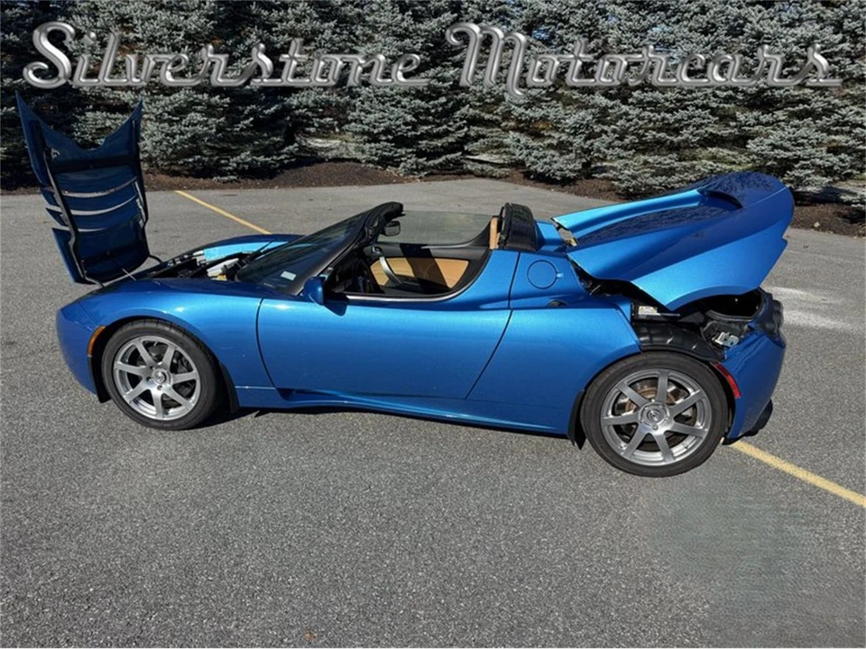 2008 Tesla Roadster - Image 30 of 31