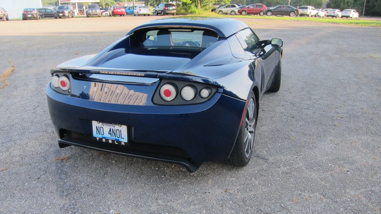 2008 Tesla Roadster - Image 11 of 31