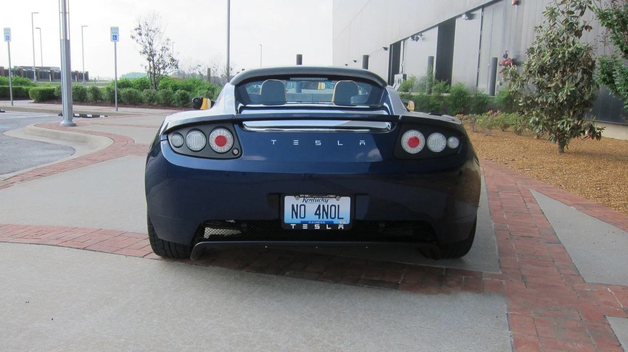 2008 Tesla Roadster - Image 12 of 31