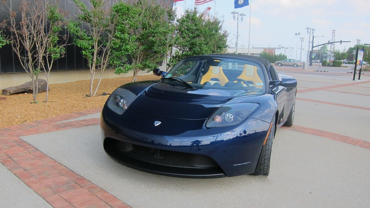 2008 Tesla Roadster - Image 14 of 31