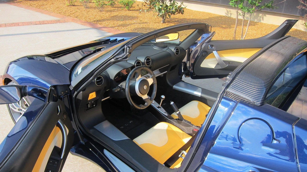 2008 Tesla Roadster - Image 31 of 31