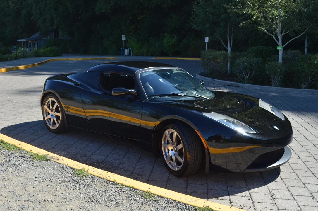 2008 Tesla Roadster - Image 12 of 30