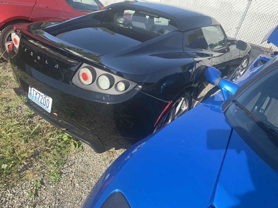 2008 Tesla Roadster - Image 17 of 30