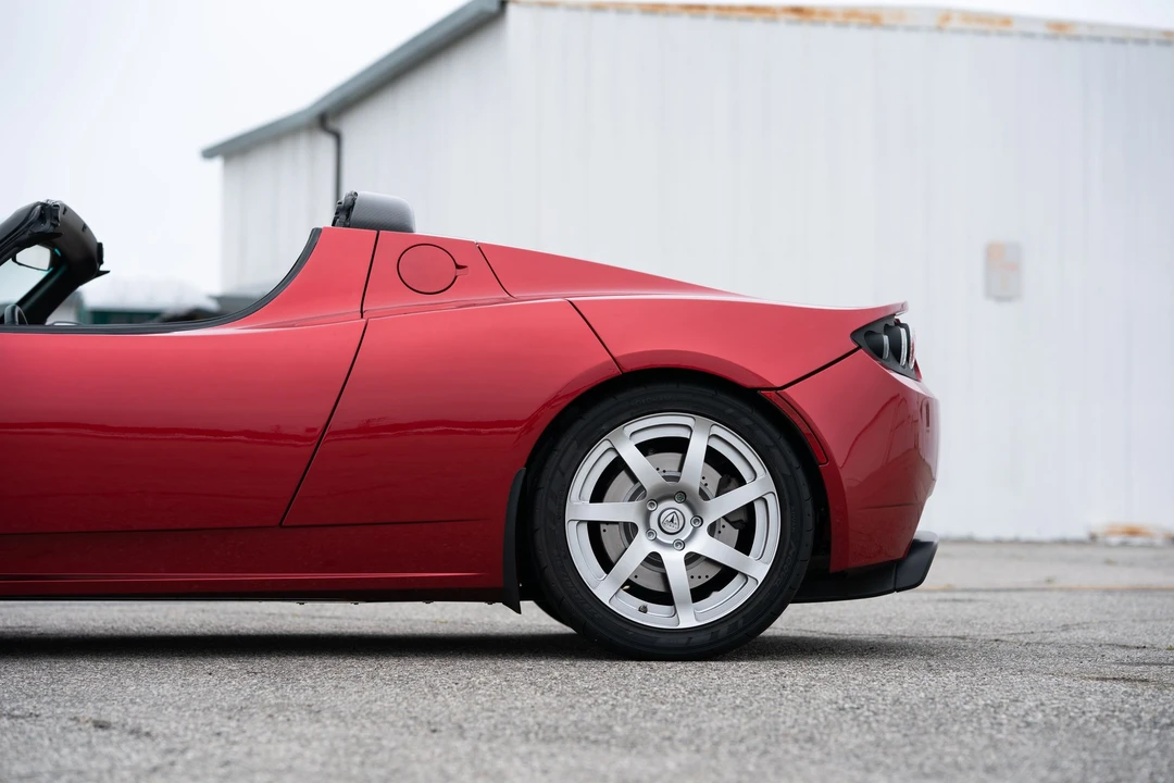 2008 Tesla Roadster - Image 5 of 31