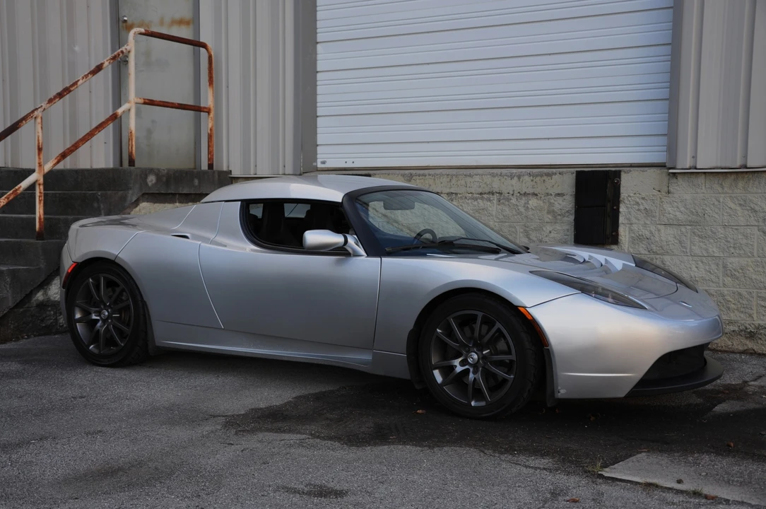 2008 Tesla Roadster - Image 18 of 31