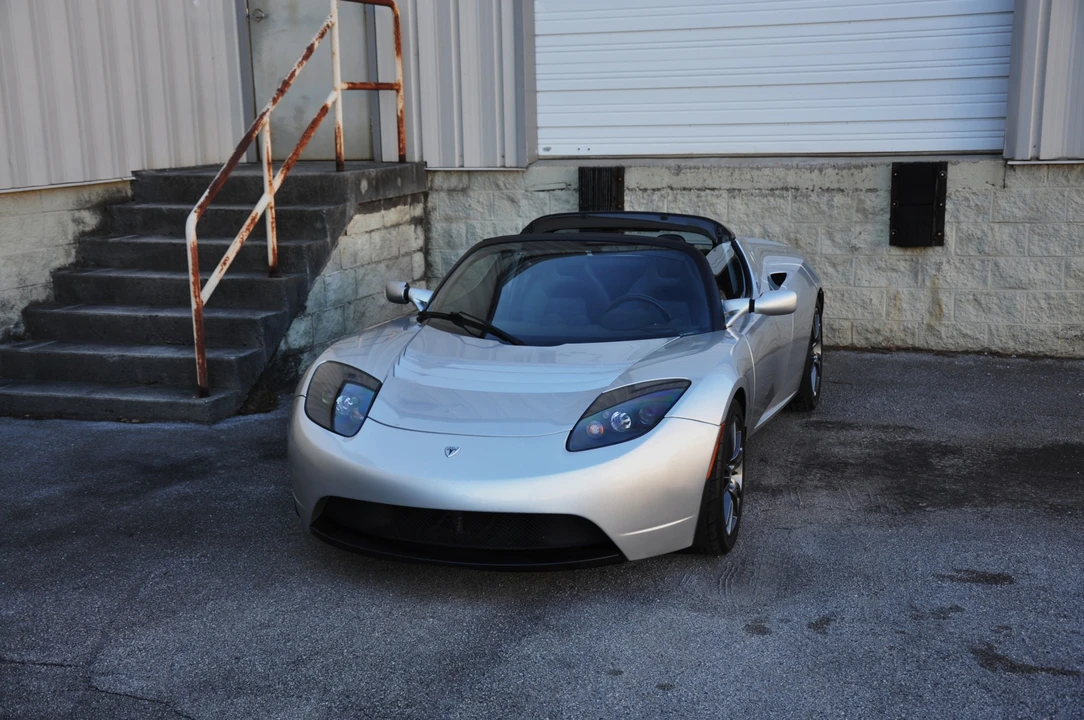 2008 Tesla Roadster - Image 28 of 31