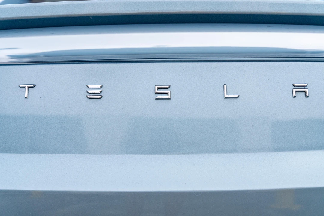 2008 Tesla Roadster - Image 27 of 31