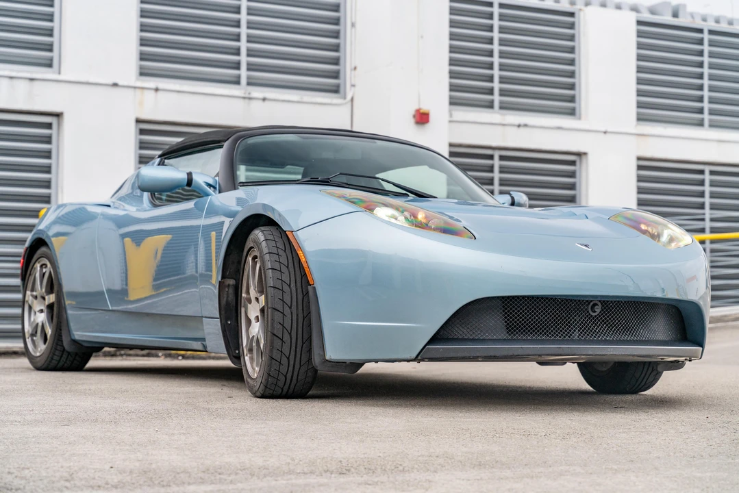2008 Tesla Roadster - Image 12 of 31