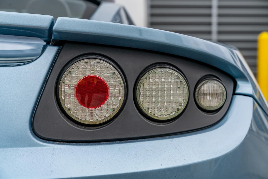 2008 Tesla Roadster - Image 28 of 31