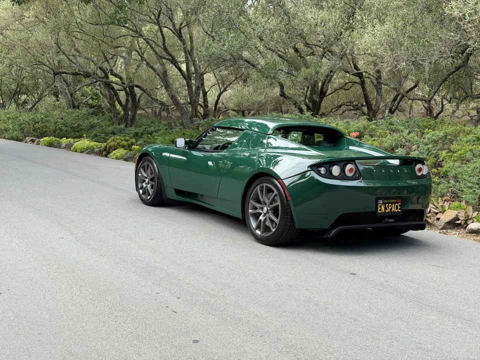 2008 Tesla Roadster - Image 12 of 31