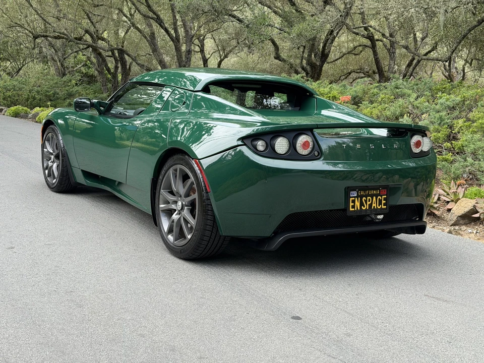 2008 Tesla Roadster - Image 11 of 31